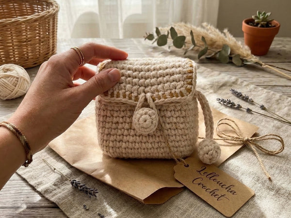 Crochet Mini Pouch Pattern PDF - Charming Coin Purse Small Bag in Mustard and Cream