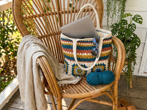 Crochet Tote Bag Pattern - Vibrant Striped Granny Square Market Bag with Colorful Texture